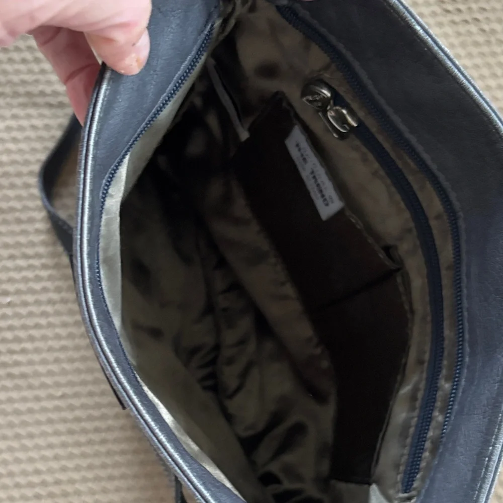 Dark Blue Handbag - Picture 4 of 4